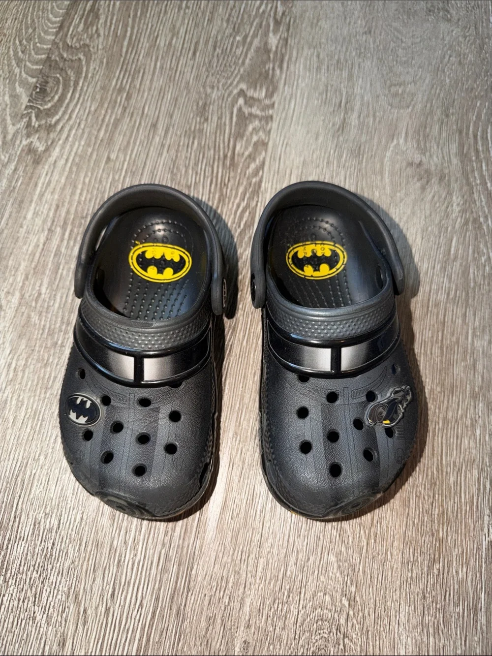 CROCS Kids Black Clog Sandals with Batman Logo little boys toddlers 9